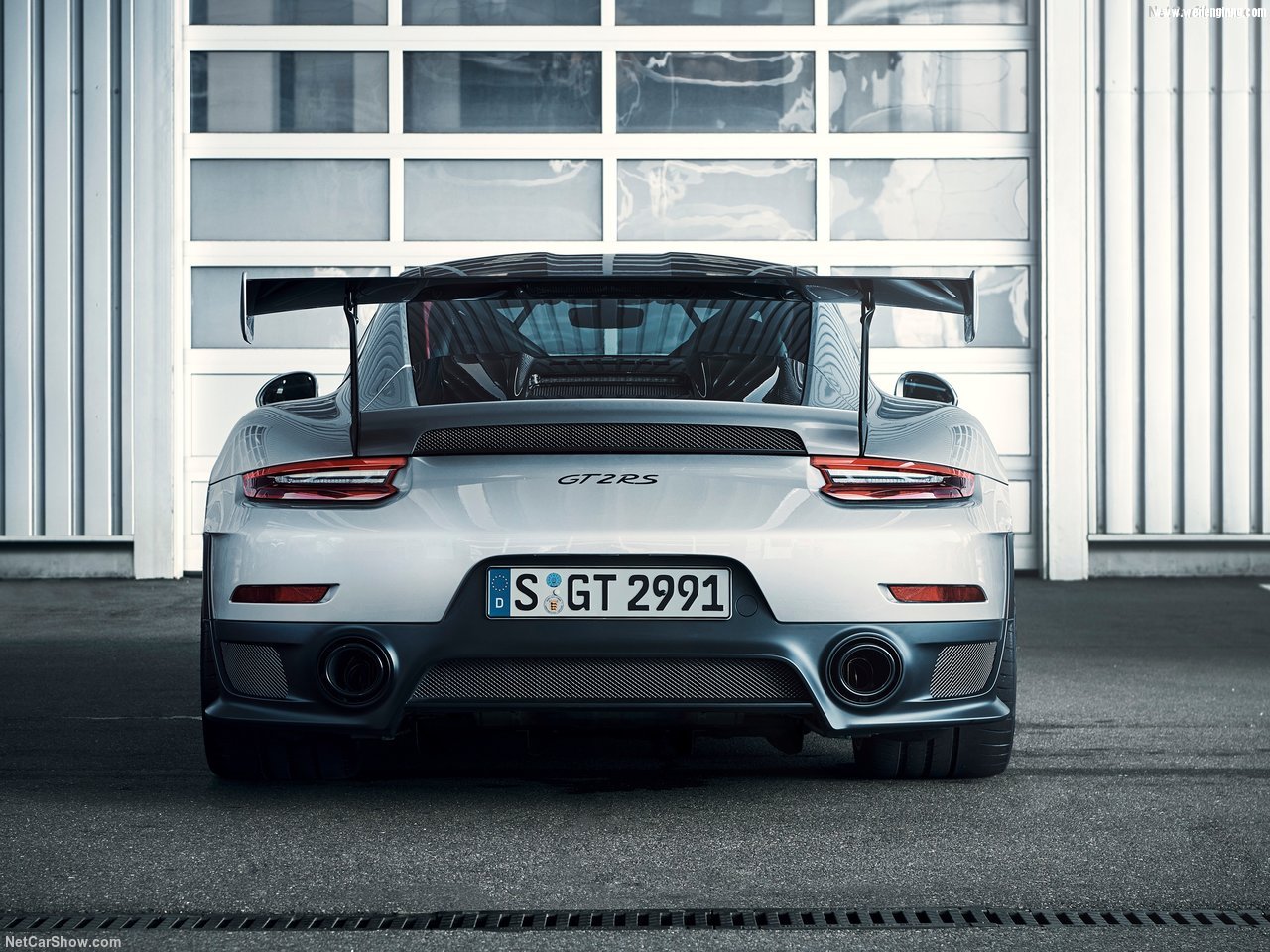 Porsche-911_GT2_RS-2018-1280-05.jpg