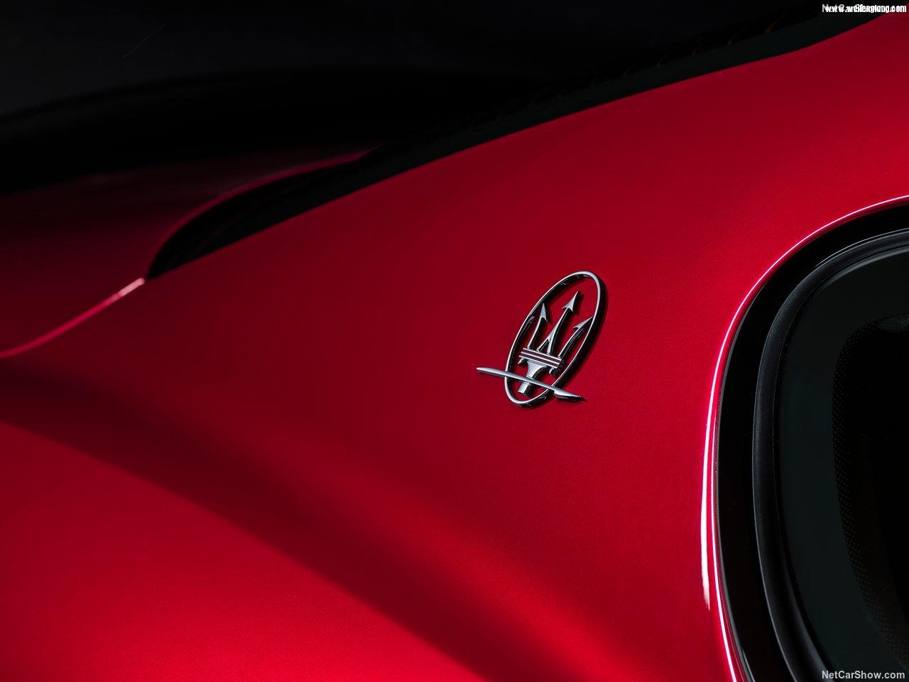 Maserati-GranTurismo-2018-1280-16.jpg