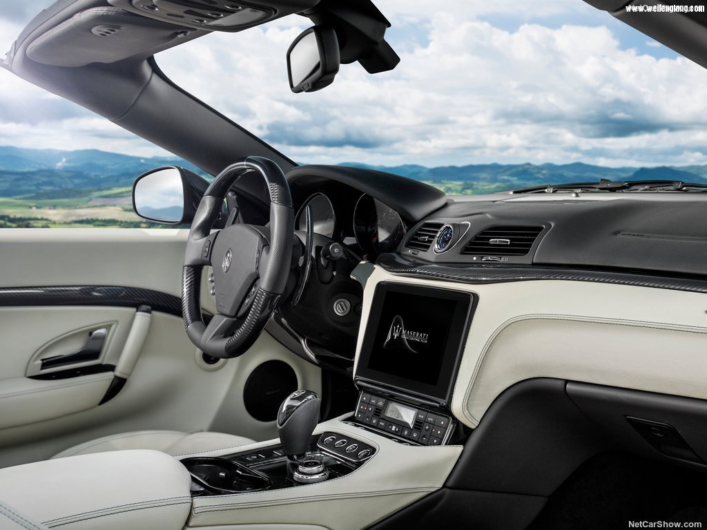 Maserati-GranCabrio-2018-1024-0f.jpg