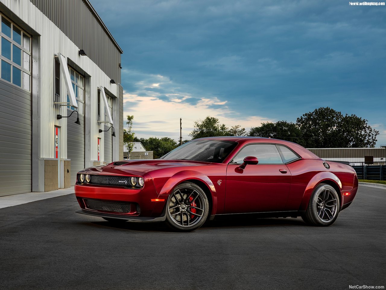Dodge-Challenger_SRT_Hellcat_Widebody-2018-1280-01.jpg