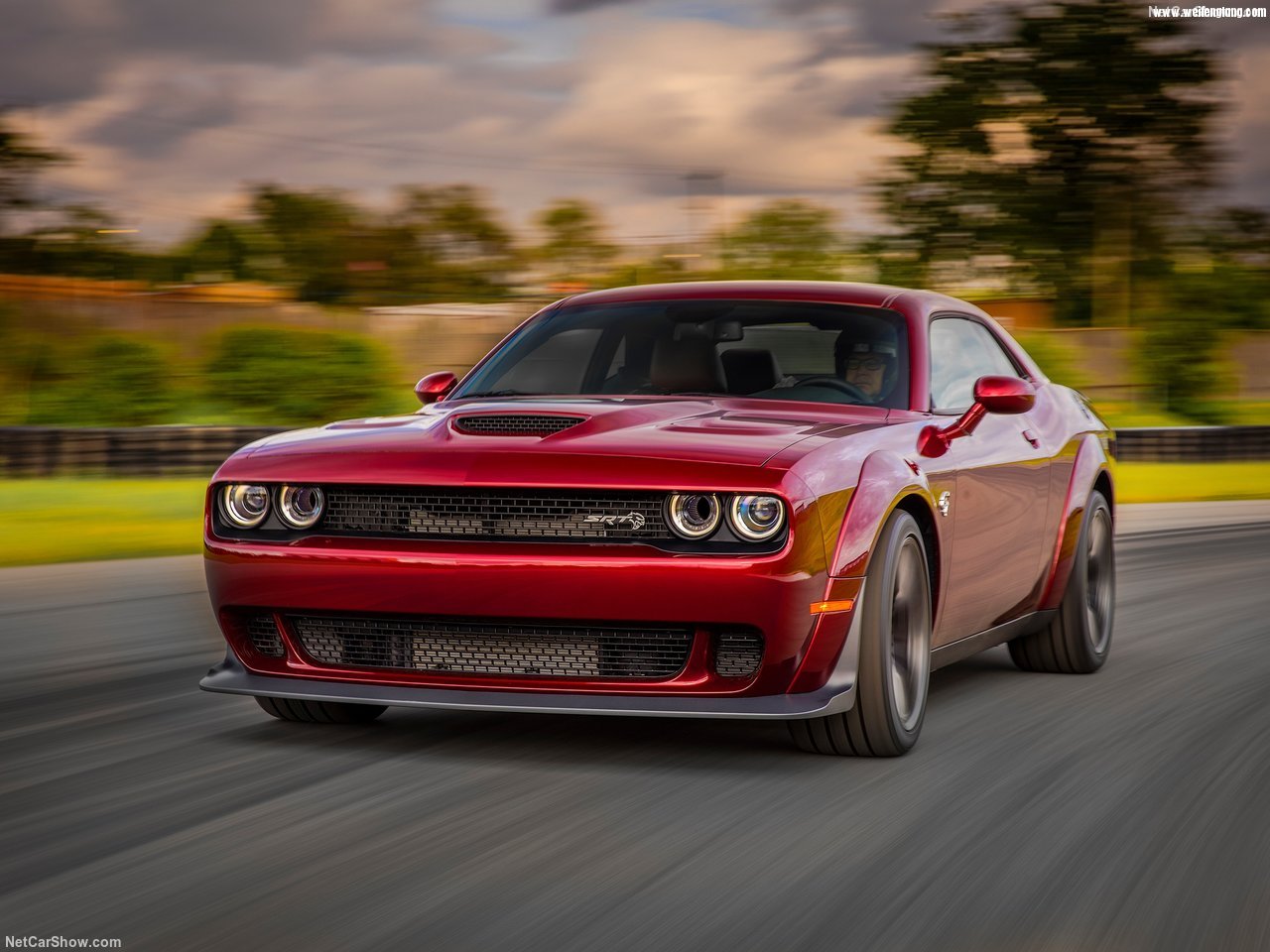Dodge-Challenger_SRT_Hellcat_Widebody-2018-1280-06.jpg