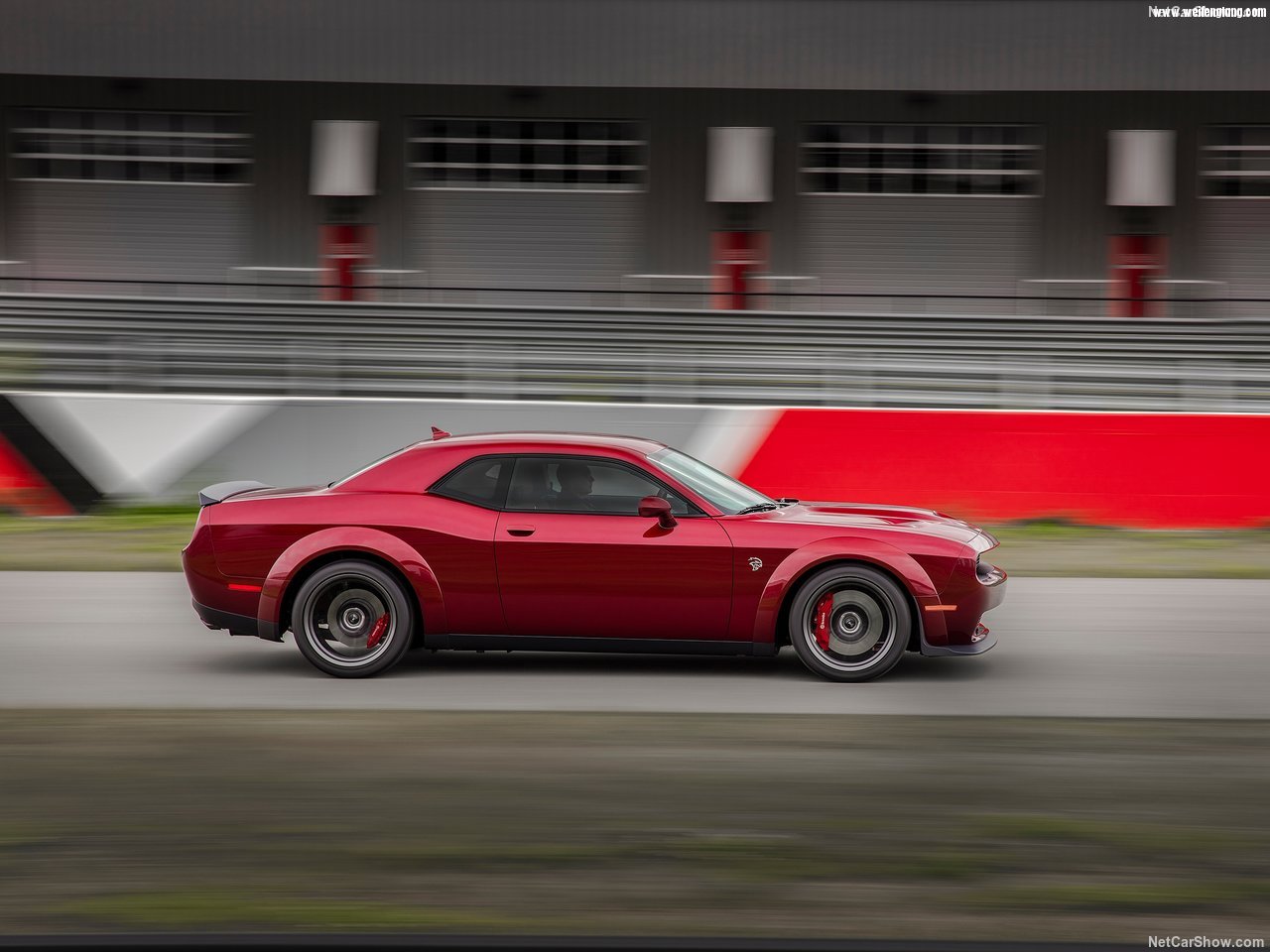 Dodge-Challenger_SRT_Hellcat_Widebody-2018-1280-09.jpg