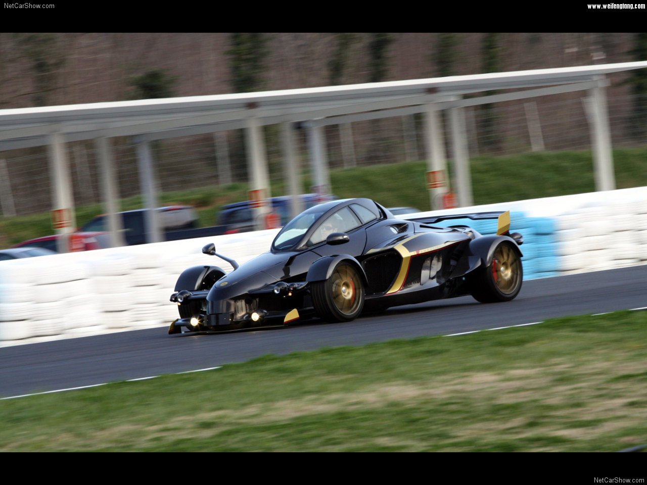 Tramontana-R-2009-1280-1c.jpg