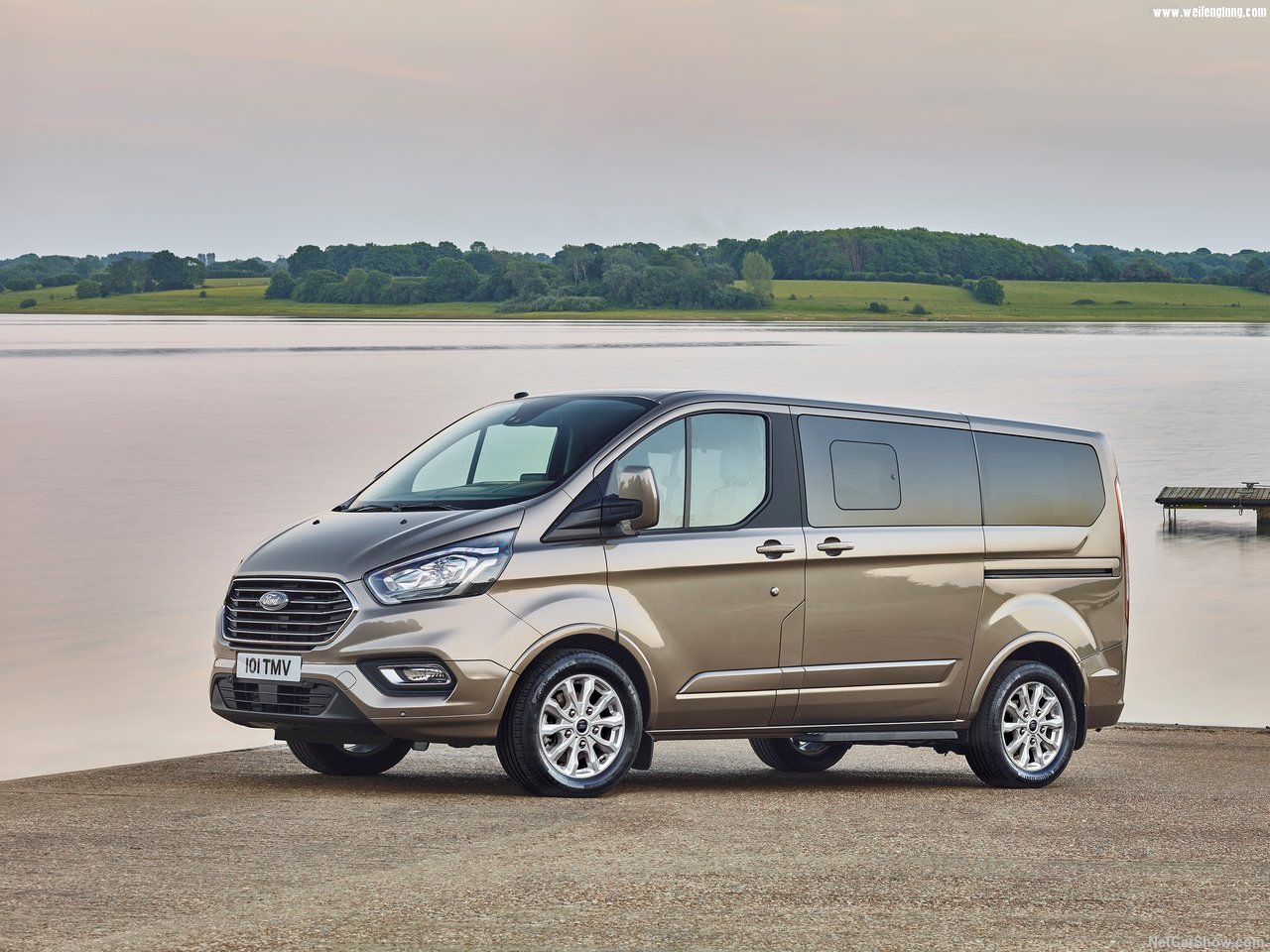 Ford-Tourneo_Custom-2018-1280-01.jpg