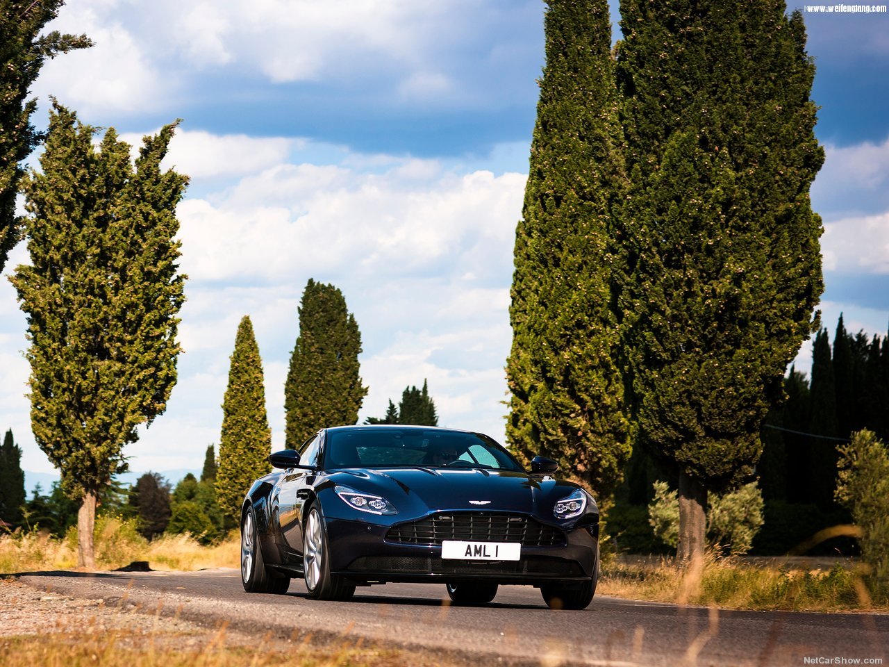 Aston_Martin-DB11-2017-1280-41.jpg
