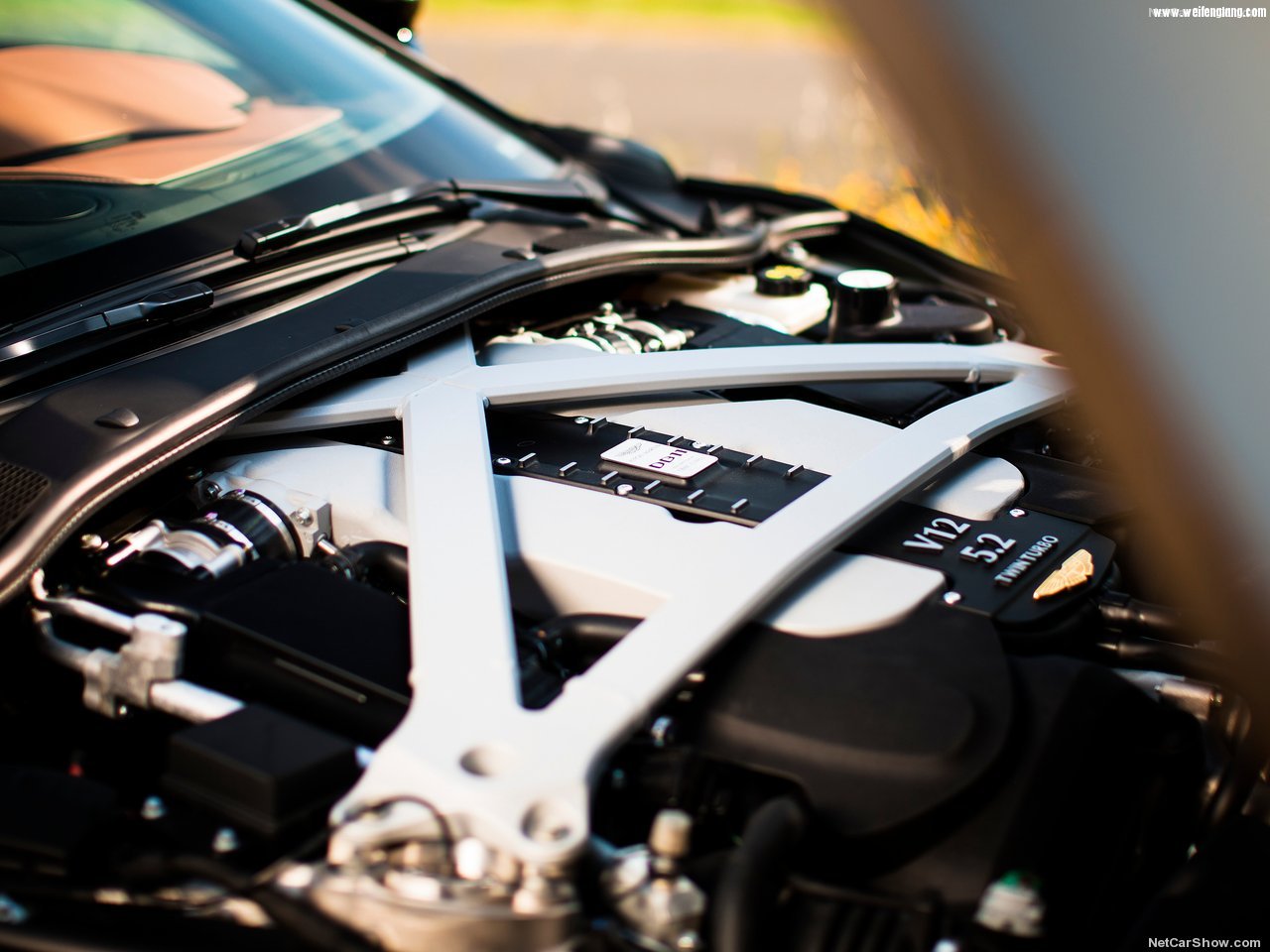 Aston_Martin-DB11-2017-1280-f4.jpg