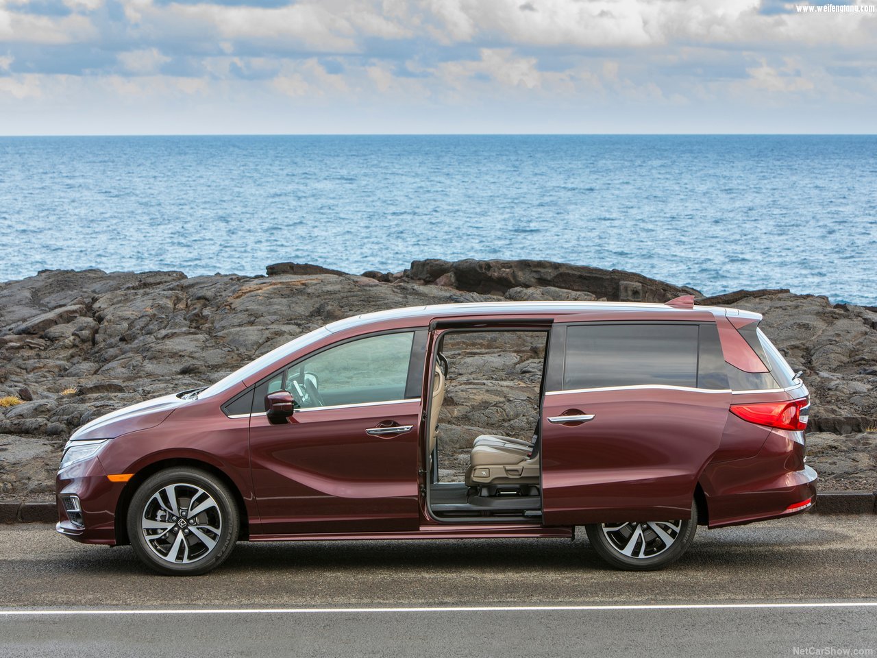 Honda-Odyssey-2018-1280-32.jpg