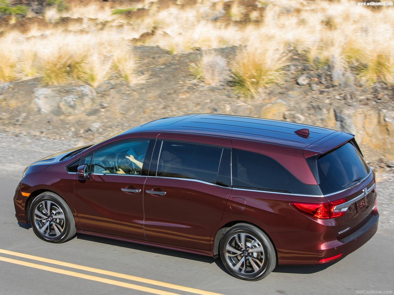 Honda-Odyssey-2018-1280-4b.jpg