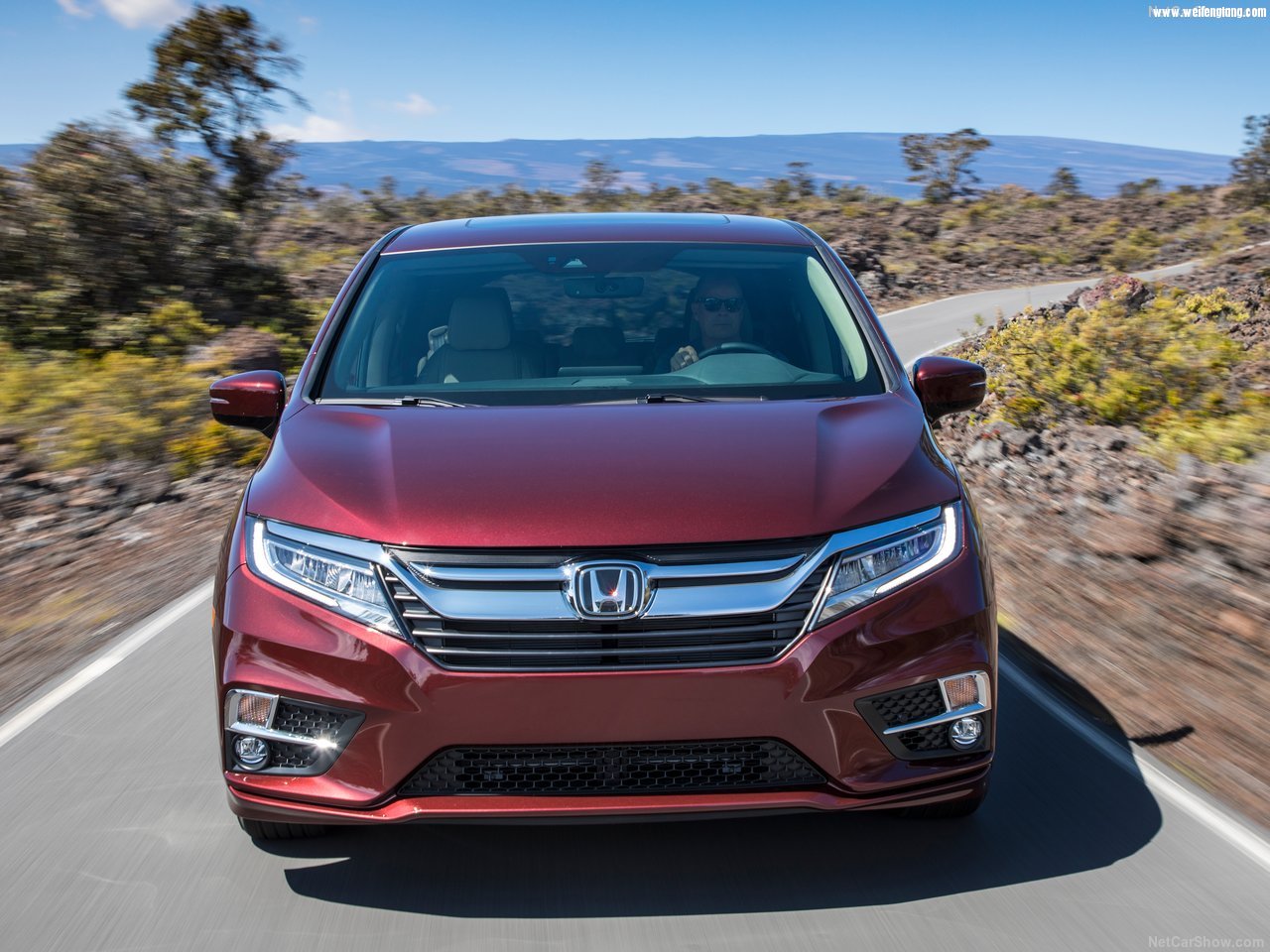 Honda-Odyssey-2018-1280-50.jpg