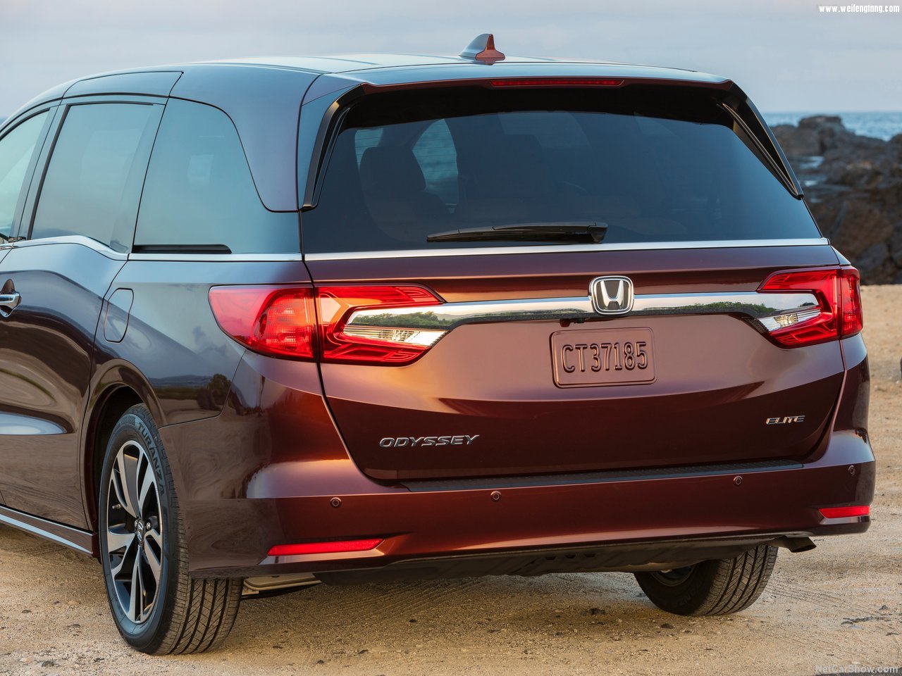 Honda-Odyssey-2018-1280-ae.jpg