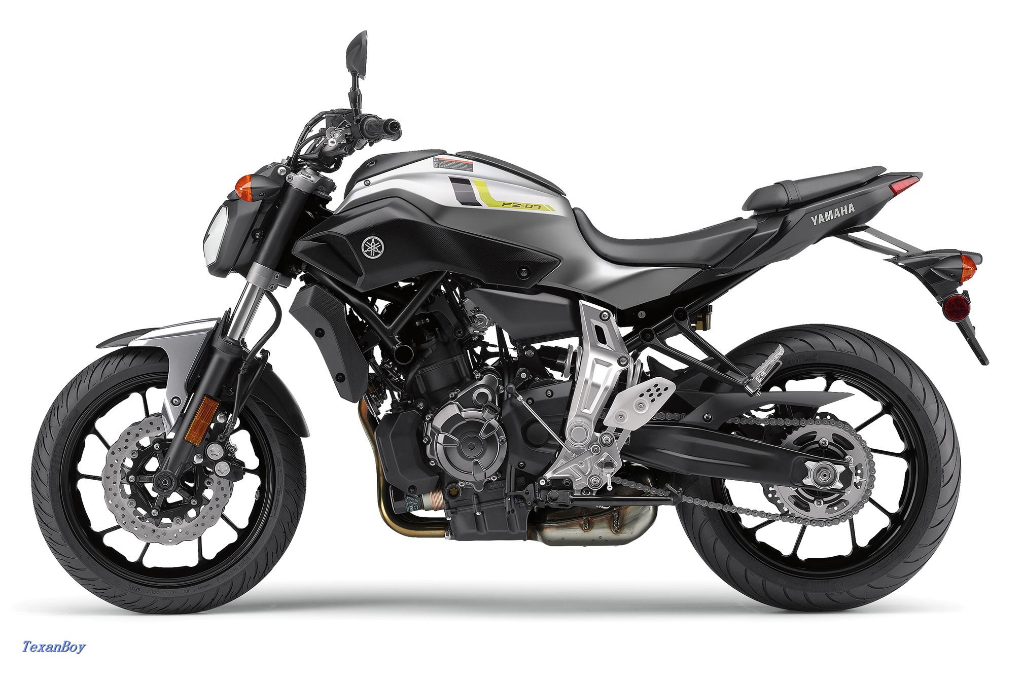 2017-Yamaha-FZ-07c.jpg