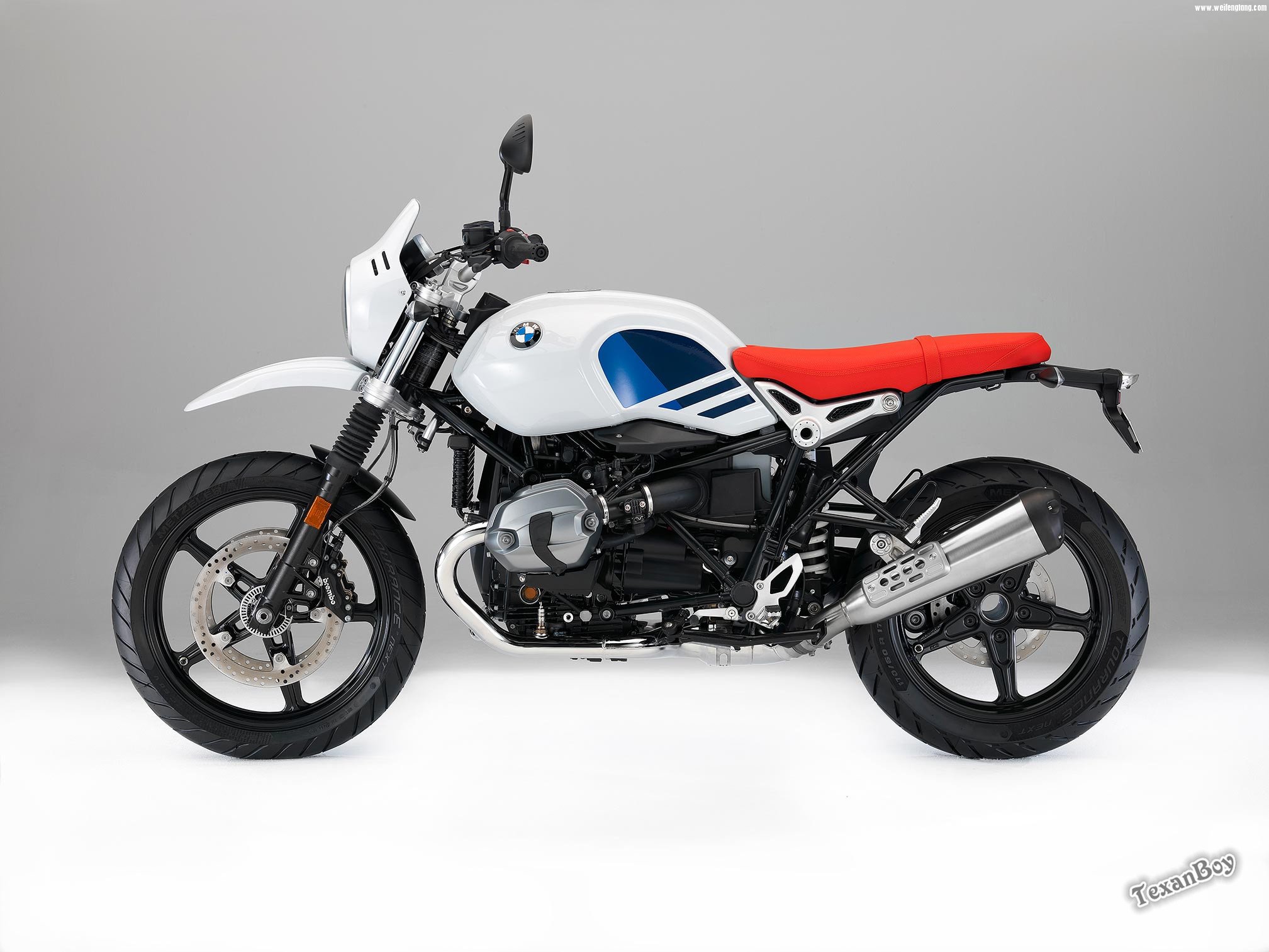 2017-BMW-RnineT-Urban-GS3.jpg