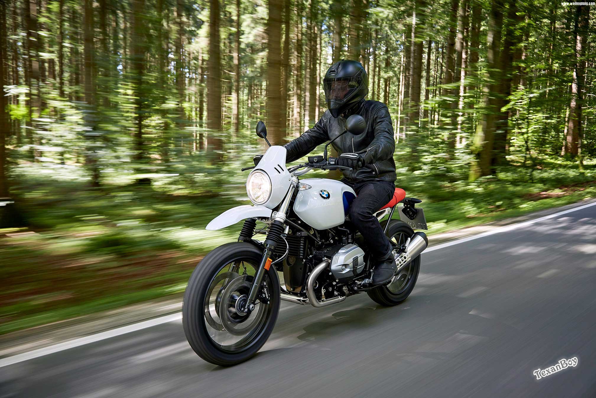 2017-BMW-RnineT-Urban-GS1.jpg