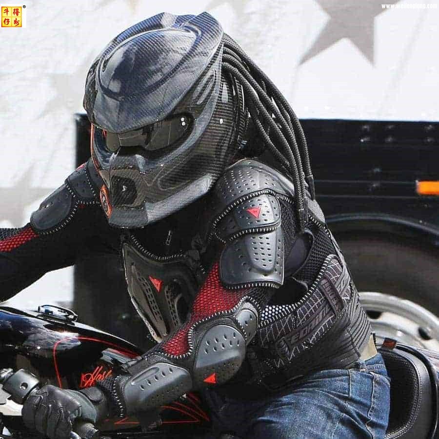 predator-motorcycle-helmet-3.jpg