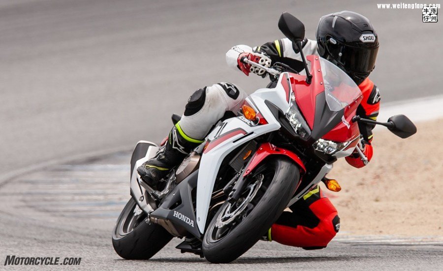 062218-Lightweight-Sportbikes-Honda-CBR500R-8301.jpg