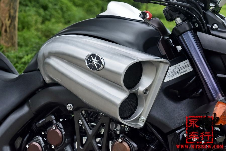 14vmax1700  (27).jpg