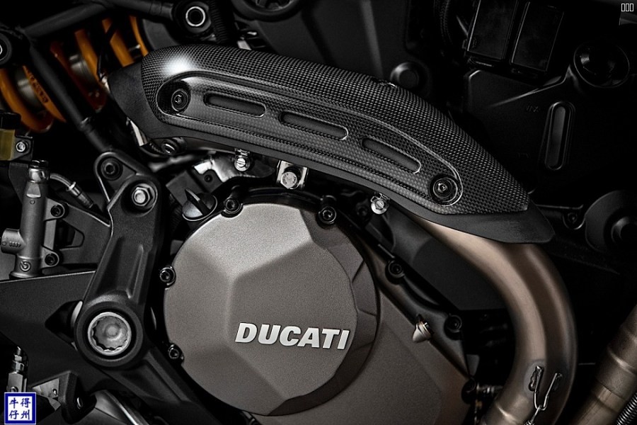ducati-monster-1200-gets-limited-edition-25-anniversario_3.jpg