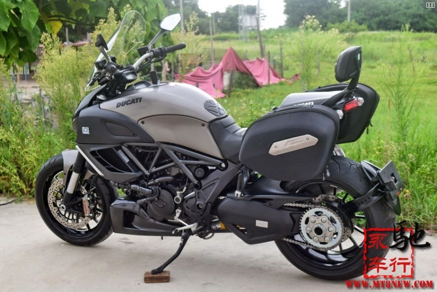 2013 杜卡迪 大魔鬼 (8).jpg