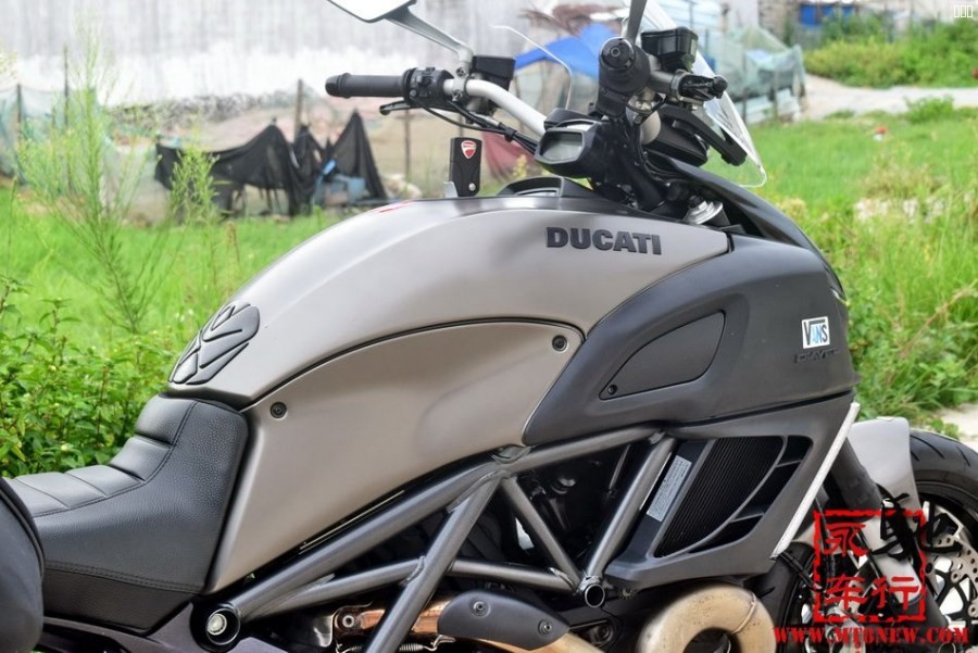 2013 杜卡迪 大魔鬼 (27).jpg