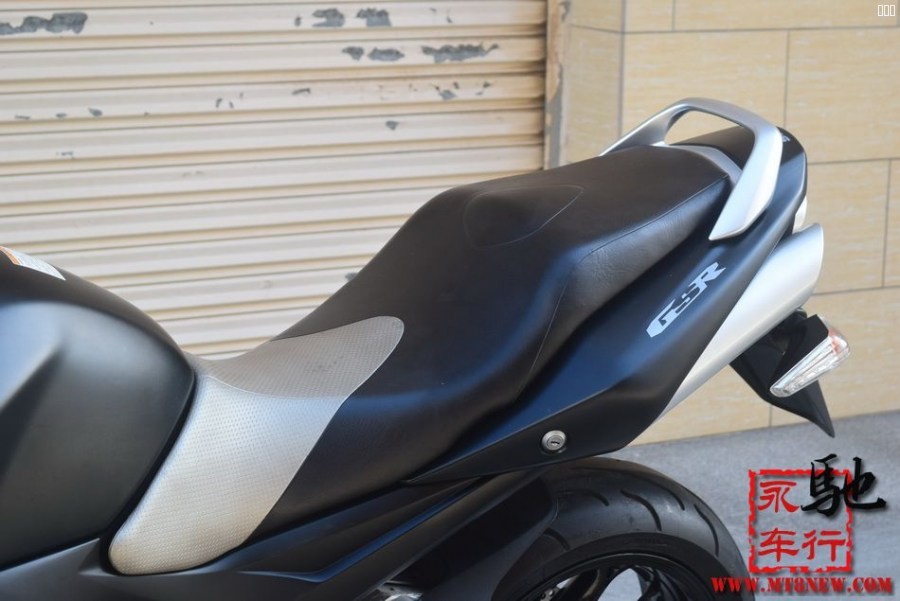 2006 gsr-400 (2).jpg