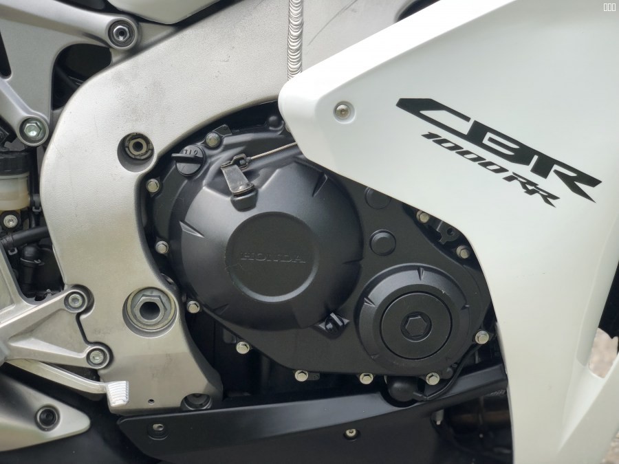 CBR1000FullSizeRender(68).jpg