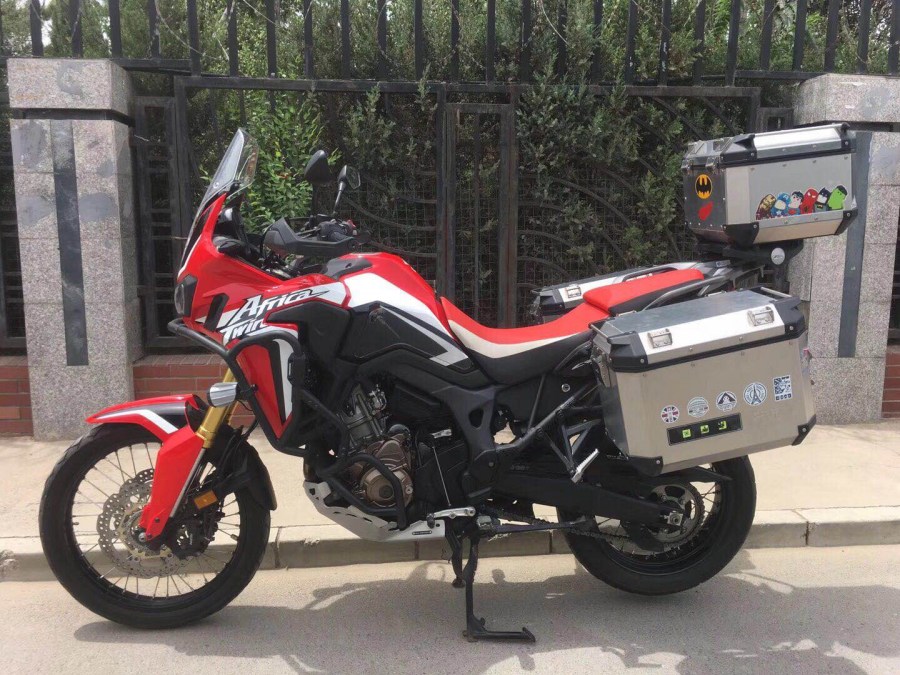 óB CRF1000L