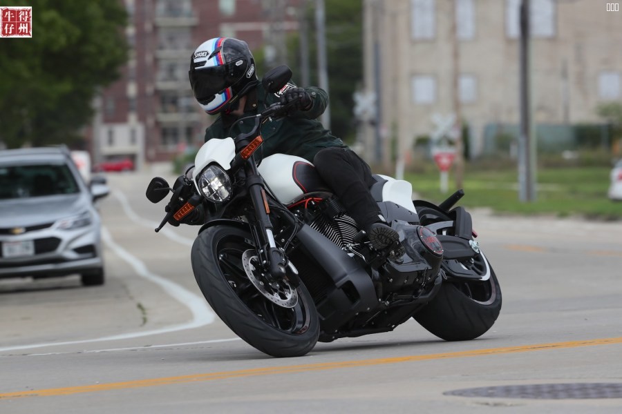 2019-Harley-Davidson-fxdr-114-review-power-cruiser-motorcycle-8.jpg
