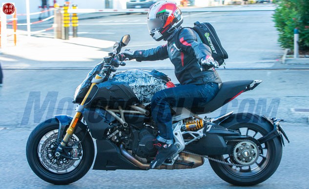 072718-spy-photos-2019-Ducati-Diavel-S-f.jpg