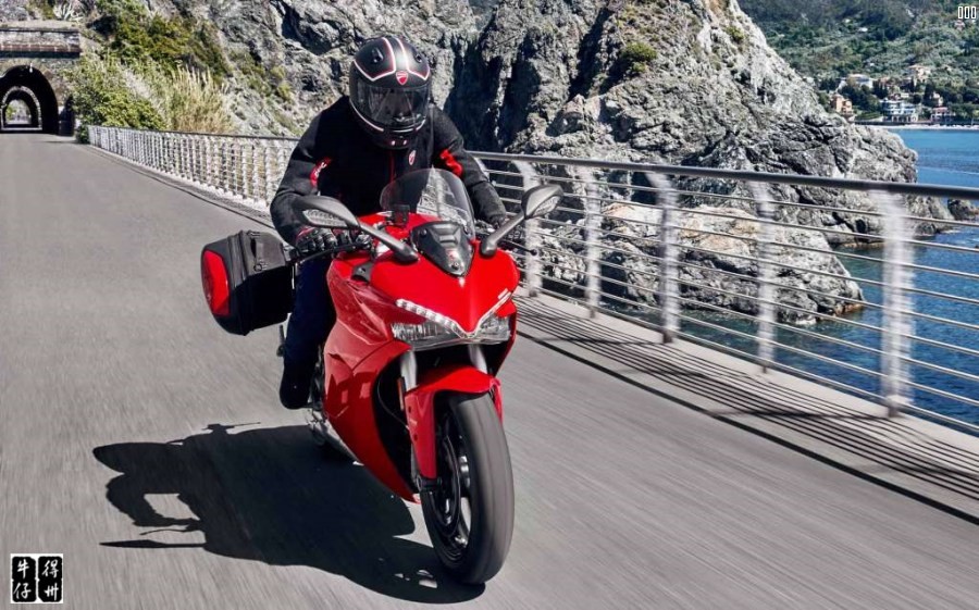 2018-Ducati-SuperSport1-1024x639.jpg
