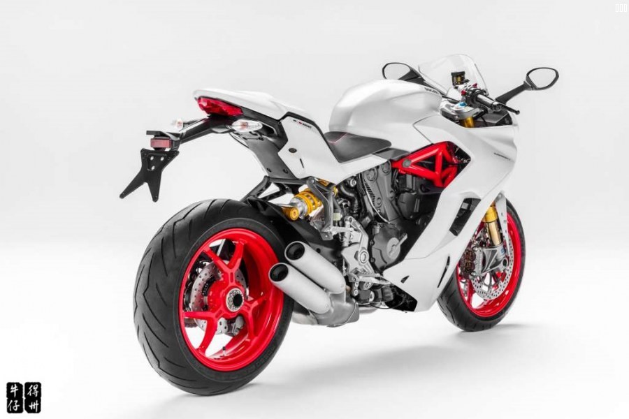 2018-Ducati-SuperSport-S4-1024x683.jpg