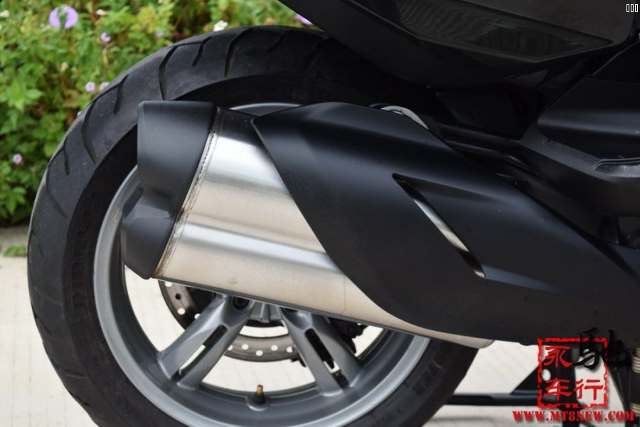 2016 C650GT (27).jpg