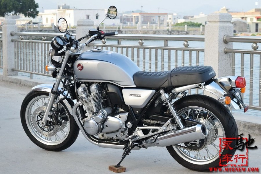2016 cb1100 (9).jpg