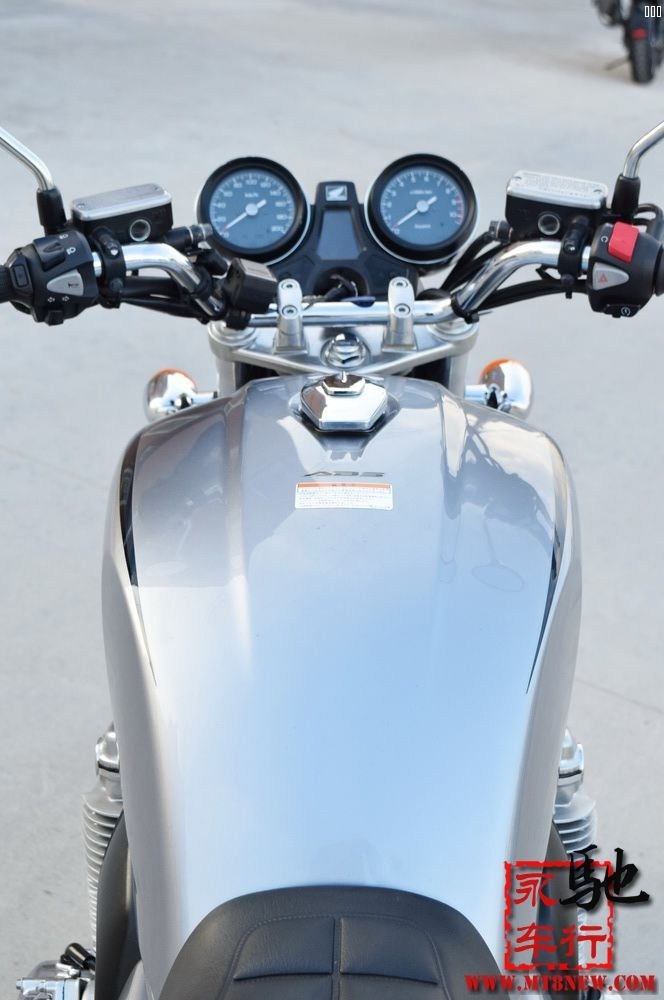 2016 cb1100 (19).jpg