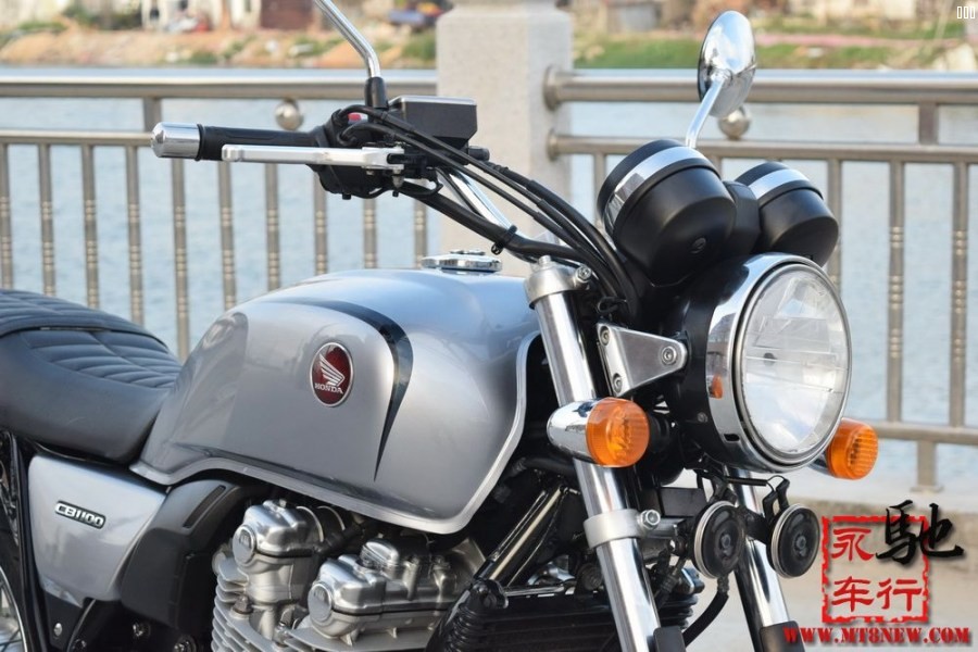 2016 cb1100 (22).jpg