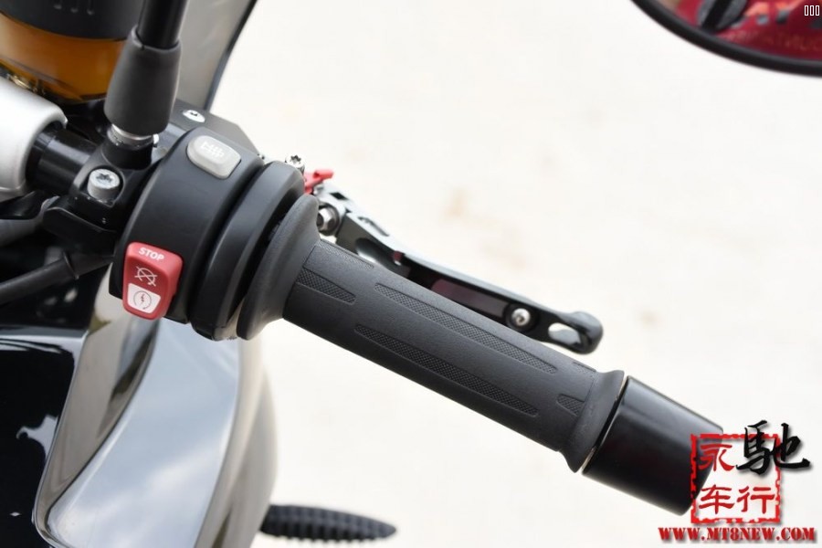 2014 K1300R (17).jpg