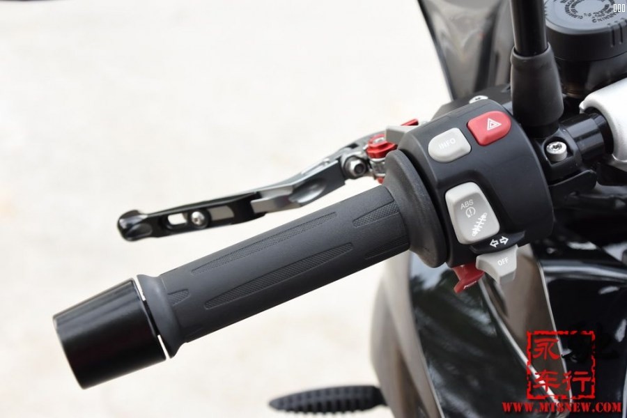 2014 K1300R (19).jpg