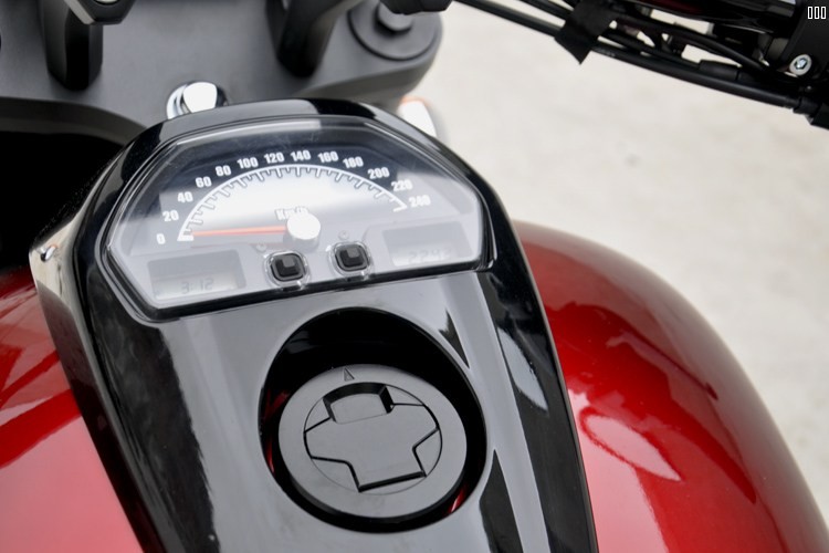 18年铃木林荫大道M109R (14)B.jpg