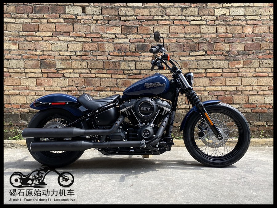 碣石原始动力机车 哈雷软尾街霸softail street bob 2018年bobber风格